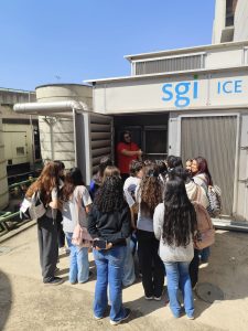 Visita do Projeto TECMeninas ao Ice Cube!